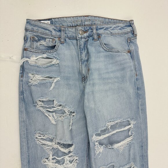 American Eagle Mom Jeans Distressed Women's size 6 Long Light Blue Denim jeans - Picture 2 of 5